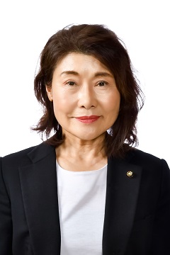 山下富美子